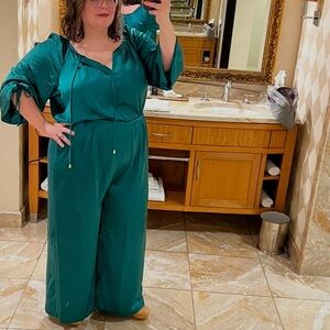 Lane Bryant Emerald Green Wide-Leg Jumpsuit with Tie Neck ☘️☘️